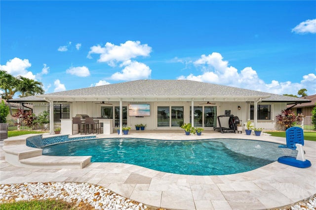 1 of 44 - 7104 Se Bunker Hill Dr, Hobe Sound, FL