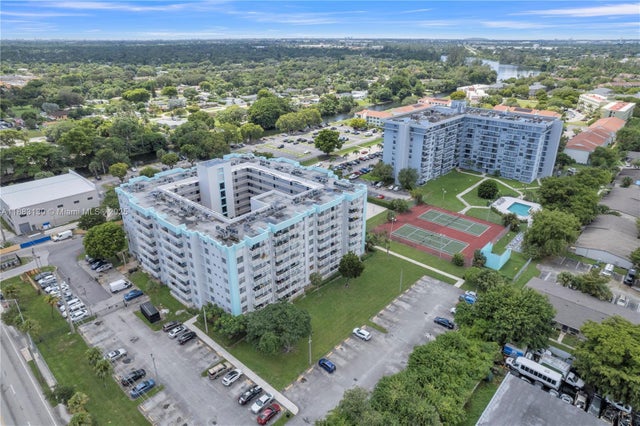 2 of 26 - 15600 Nw 7th Ave 708, Miami, FL