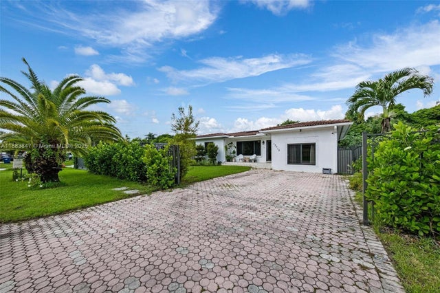 2 of 43 - 13710 Ne 1st Ave, Miami, FL