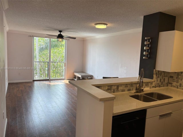 5 of 26 - 1900 Van Buren St 320b, Hollywood, FL