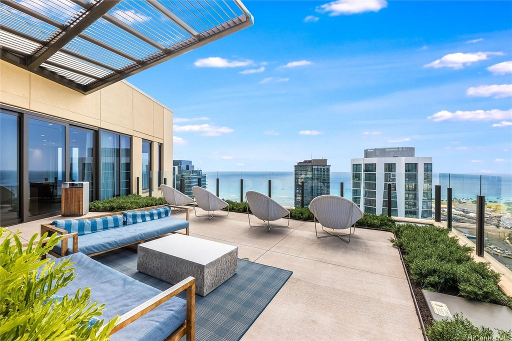 (unit #502) 987 Queen Street, Honolulu