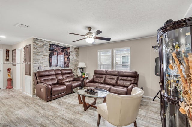 5 of 32 - 12850 W State Rd #1 Gardenia Ln, Davie, FL