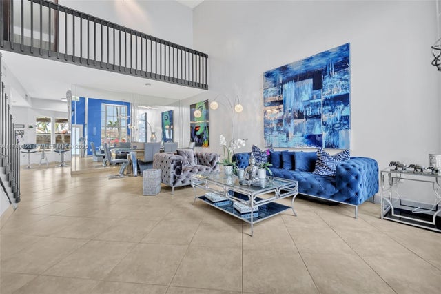 2 of 29 - 18868 Nw 83rd Pl, Hialeah, FL