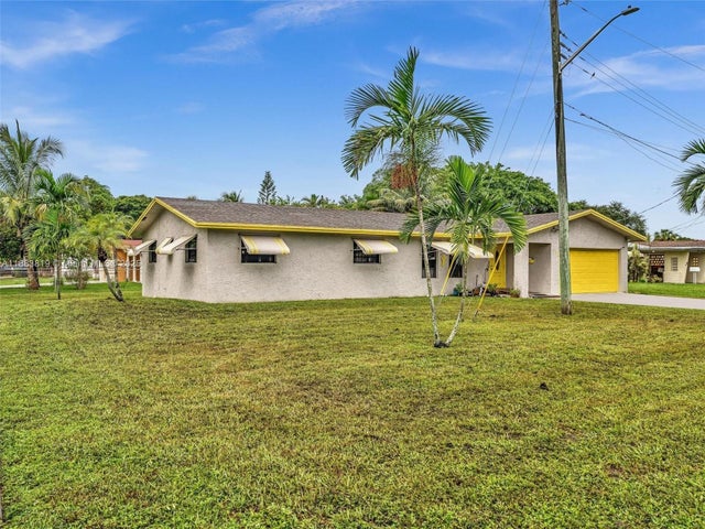 5 of 36 - 228 Sw 5th Ave, Hallandale Beach, FL
