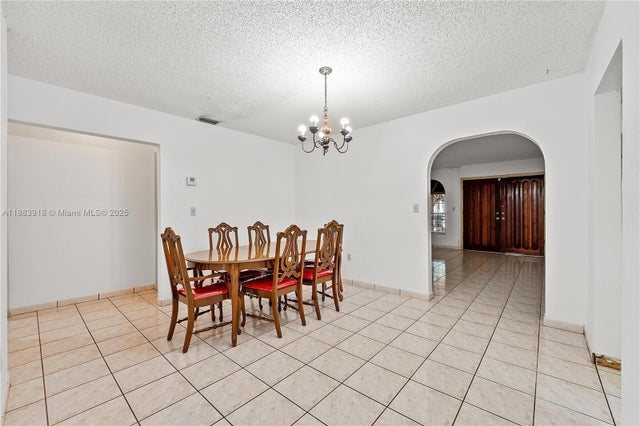 4 of 41 - 1712 Sw 13th St, Miami, FL