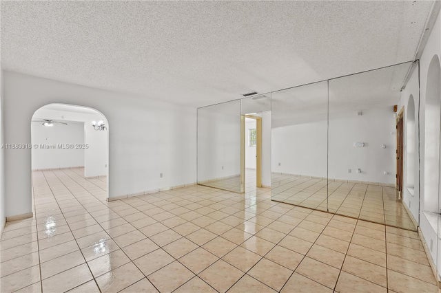 5 of 41 - 1712 Sw 13th St, Miami, FL