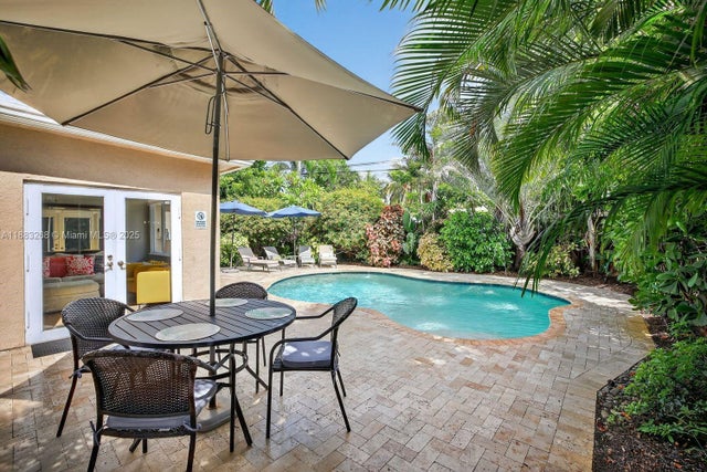 1 of 36 - 301 Ne 48th St, Oakland Park, FL
