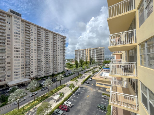 5 of 47 - 251 174th St 808, Sunny Isles Beach, FL