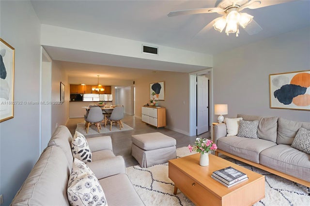 2 of 19 - 1717 Whitehall Dr 201, Davie, FL