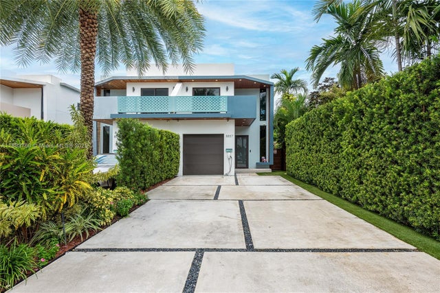 8857 Sw 28th St, Miami