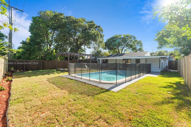 3 of 39 - 1516 Sw 30th Ter, Fort Lauderdale, FL