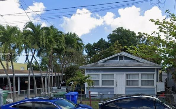 1 of 11 - 2643 Nw 23rd Ct, Miami, FL