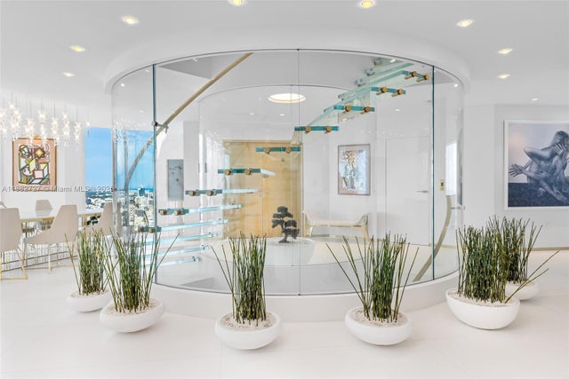 5 of 52 - 300 S Pointe Dr Ph-5, Miami Beach, FL