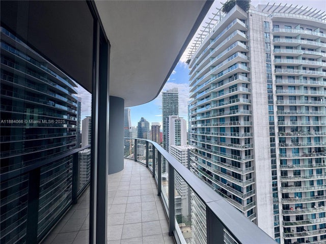 4 of 26 - 1000 Brickell Plz 3302, Miami, FL