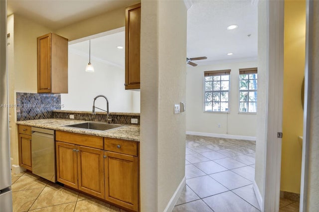 4 of 40 - 11900 Sw 27th St 1003, Miramar, FL