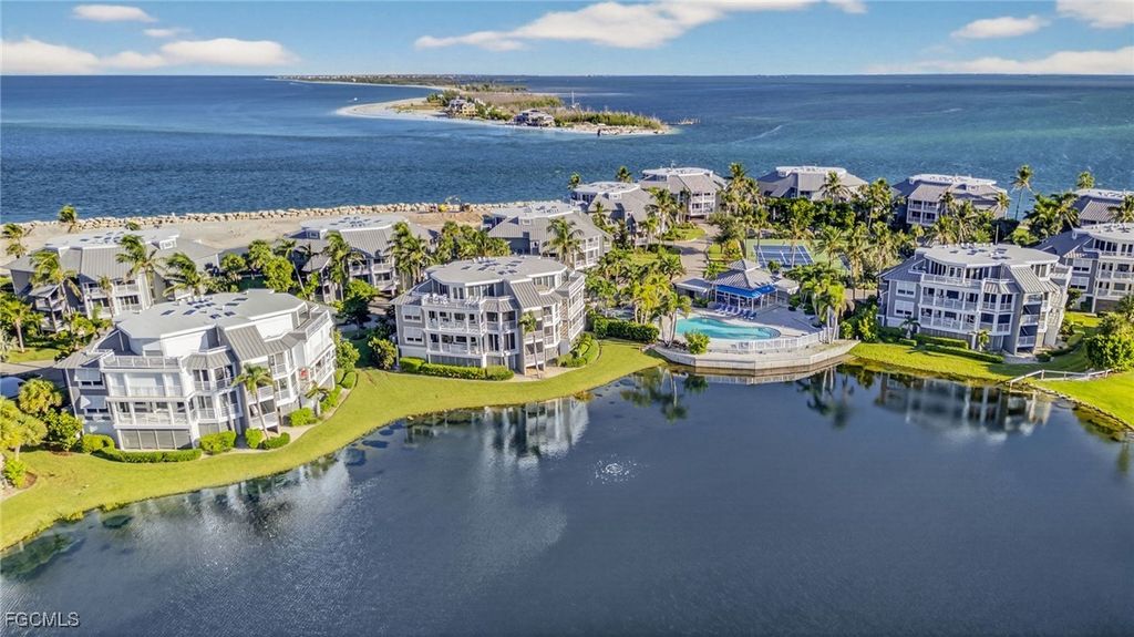 1659 Lands End Village, Captiva