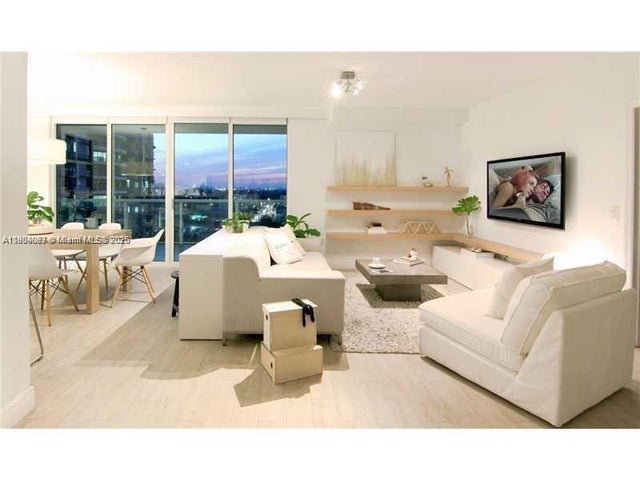 2 of 10 - 1250 S Miami Ave 901, Miami, FL