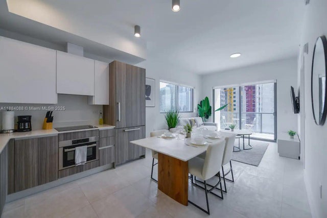 1 of 23 - 239 Sw 9th St 1601, Miami, FL