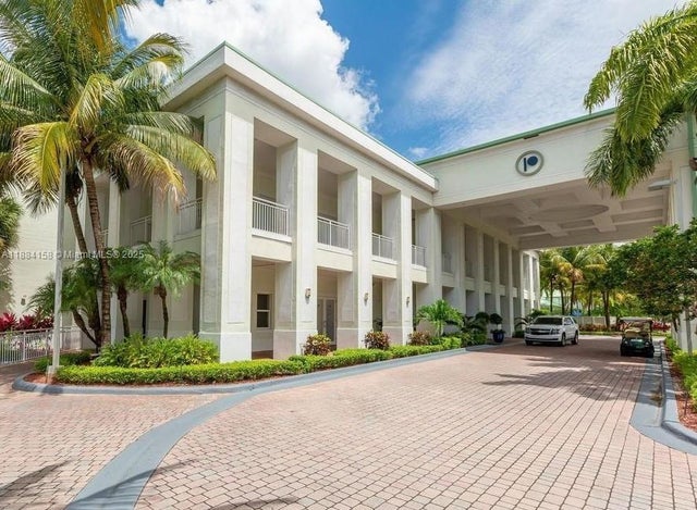 1 of 8 - 5300 Nw 87th Ave 701, Doral, FL