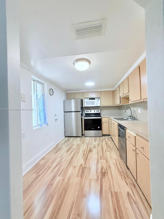 1 of 46 - 1201 Ne 191st St G304, Miami, FL
