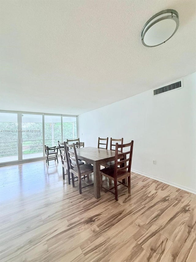 5 of 46 - 1201 Ne 191st St G304, Miami, FL