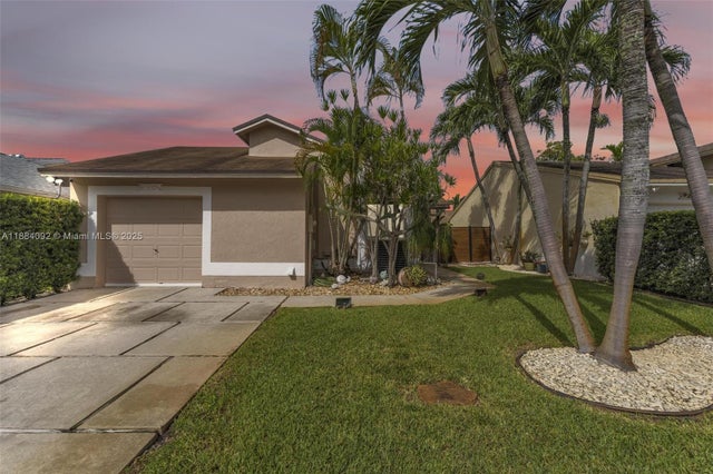 1 of 49 - 930 Sw 108th Ave, Pembroke Pines, FL