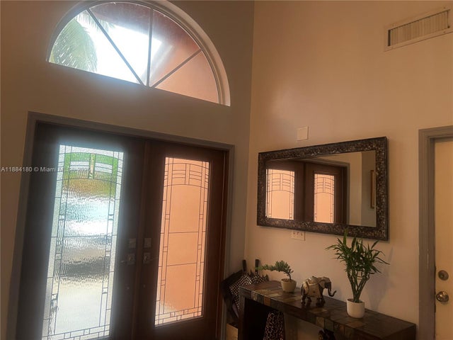 5 of 19 - 5320 Nw 190th St, Miami Gardens, FL