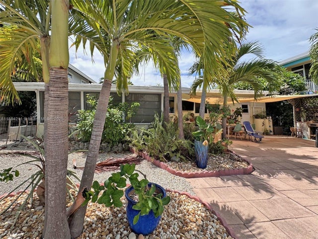 4 of 23 - 319 Woods Ave, Plantation Key, FL