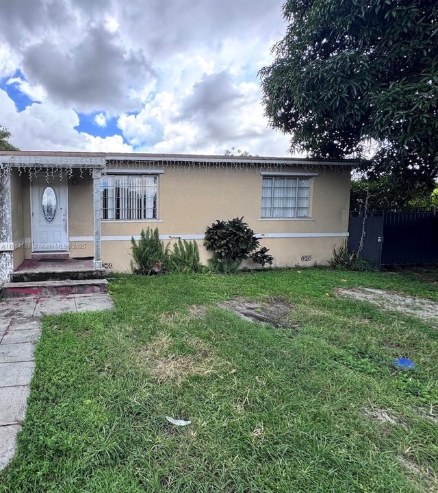 1 of 24 - 955 Sw 75th Ave, Miami, FL