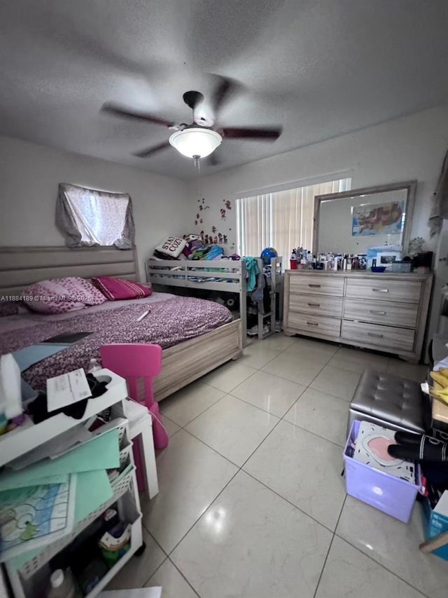 5 of 24 - 955 Sw 75th Ave, Miami, FL