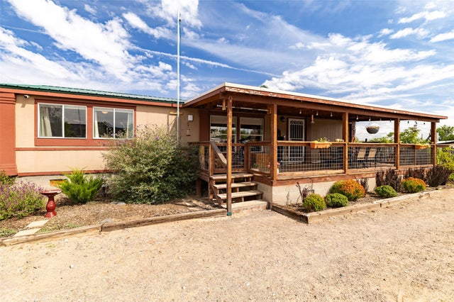 7 County Road 130a, Hernandez