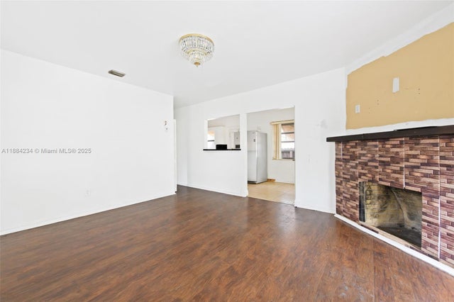 3 of 11 - 1932 Adams St, Hollywood, FL