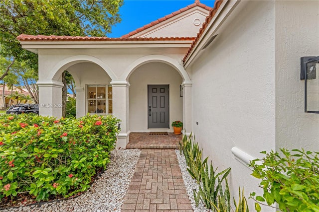 5 of 30 - 4345 Willow Ridge Dr, Weston, FL