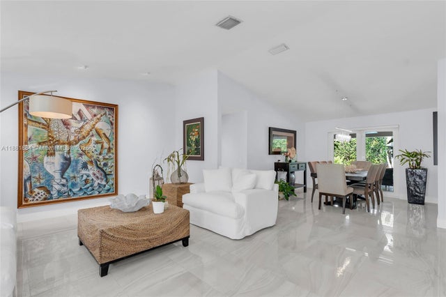 5 of 38 - 11031 Sw 138th Ave, Miami, FL
