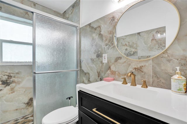 3 of 24 - 320 N 71st Ave, Hollywood, FL