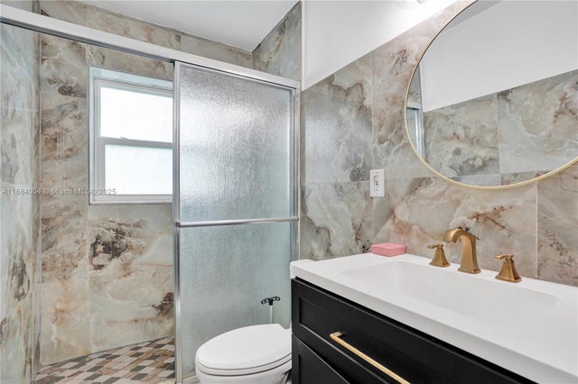 4 of 24 - 320 N 71st Ave, Hollywood, FL