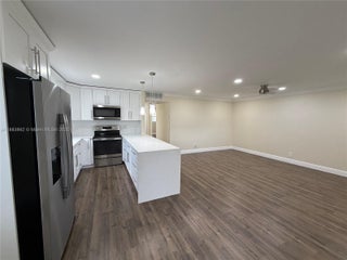 Photo of Listing #A11883862