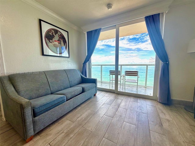 3 of 24 - 19201 Collins Ave 1016, Sunny Isles Beach, FL