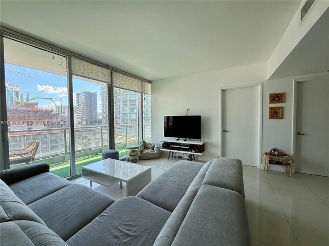 4 of 17 - 92 Sw 3rd St 1104, Miami, FL