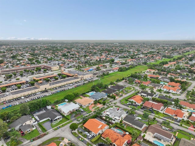 3 of 31 - 2420 Sw 135th Ave, Miami, FL