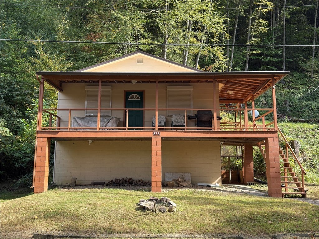 876 Tunnel Road, Rockland