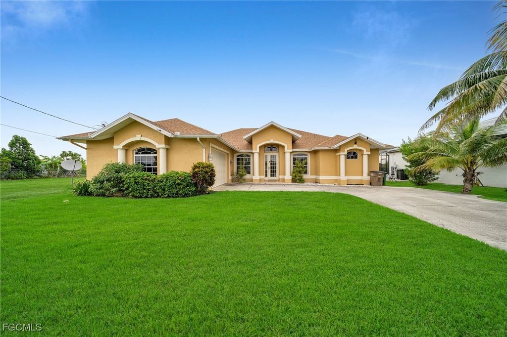 621 Nw 37th Ave, CAPE CORAL