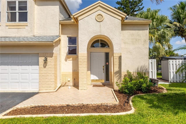 4 of 51 - 10931 Sw 10th Pl, Davie, FL