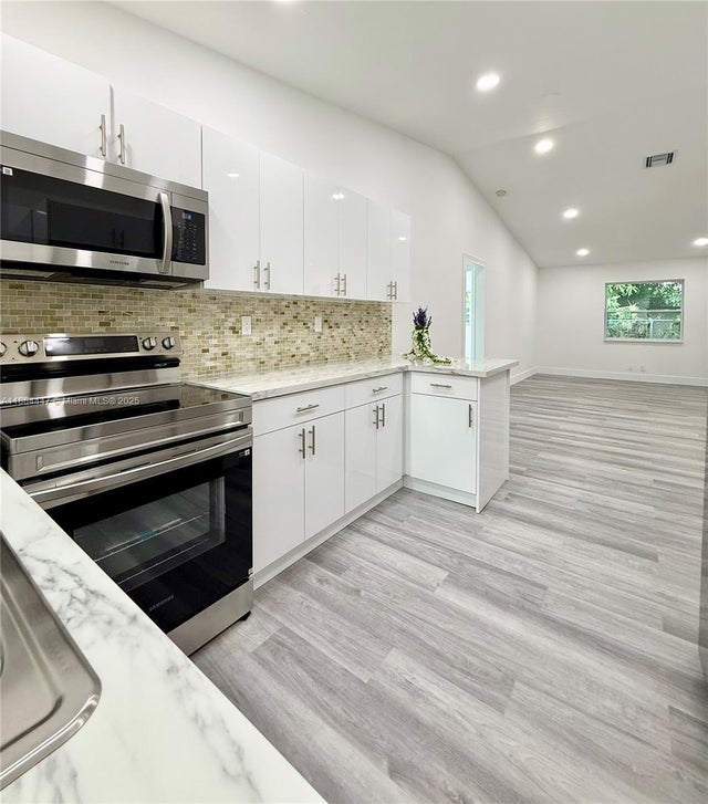 5 of 27 - 2850 Nw 12th Ct, Fort Lauderdale, FL