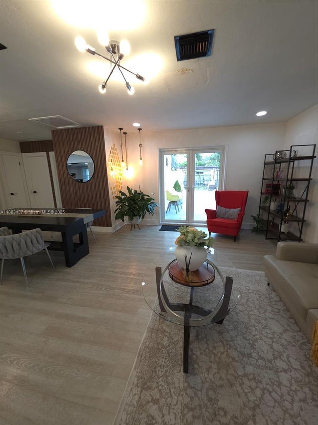 2 of 14 - 5041 Sw 11th St, Plantation, FL