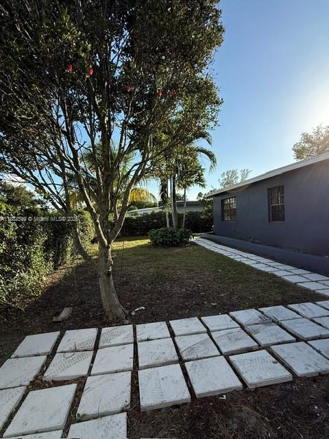 3 of 22 - 4400 Sw 36th St, West Park, FL