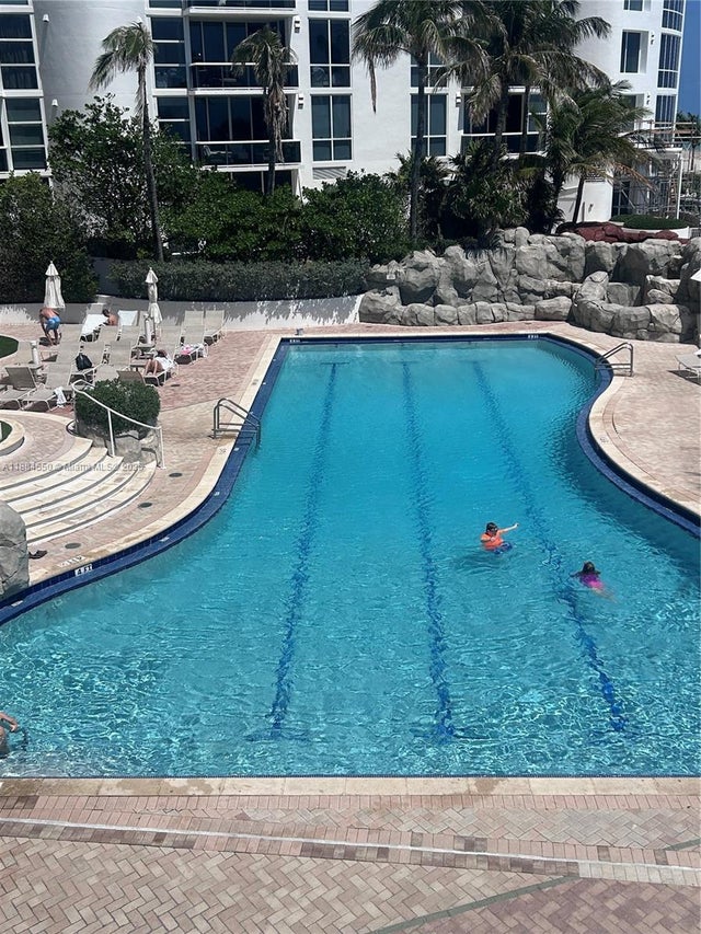 2 of 4 - 18001 Collins Ave 2206, Sunny Isles Beach, FL