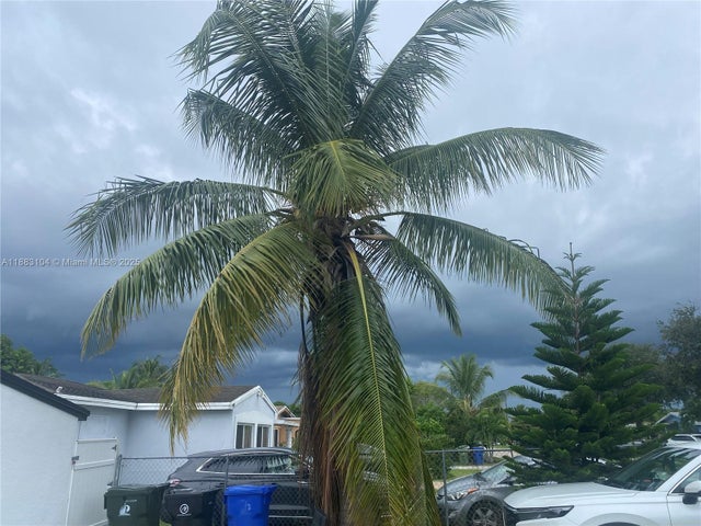 4 of 46 - 3416 Sw 12th Ct, Fort Lauderdale, FL