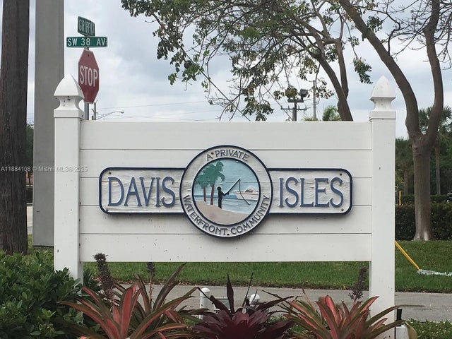 2 of 76 - 3730 Sw 47th Ct, Dania Beach, FL