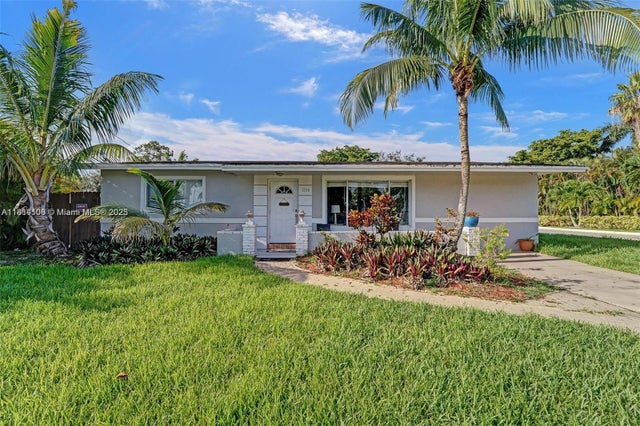 3 of 76 - 3730 Sw 47th Ct, Dania Beach, FL